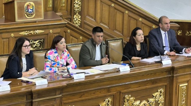 Consulta-publica-fascismo1