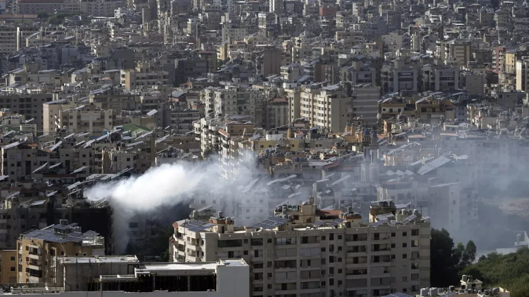 Bombardeos israelíes expulsan a más del 60% de la población del este de Líbano