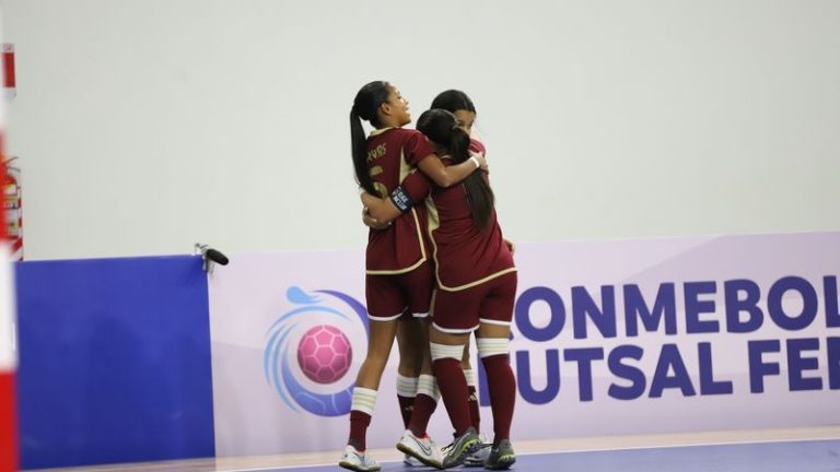 6720e67d4ba28120a3debd86_Futsal contra Perú-p-800
