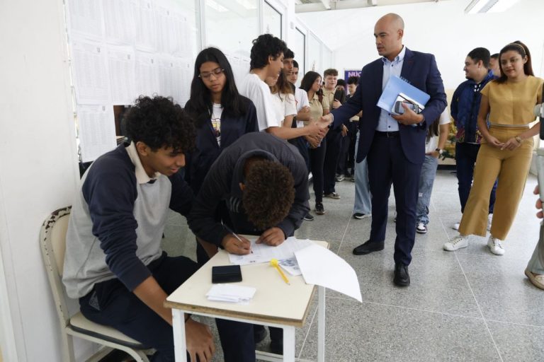 Estos son los dos objetivos del liderazgo estudiantil, según Héctor Rodríguez