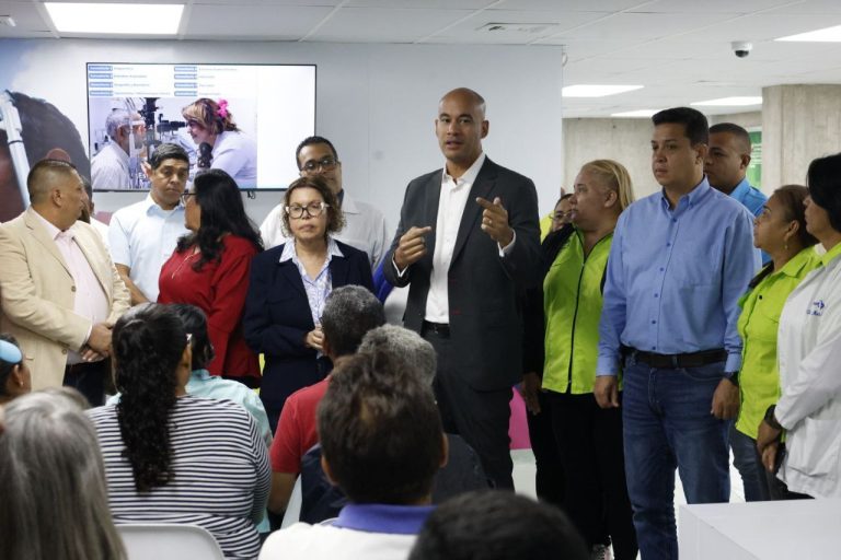 photo_5062427580874993026_y