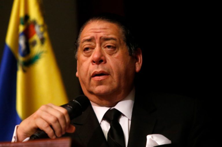 escarra-diputado-ley