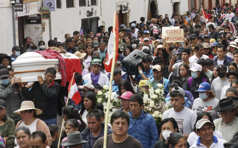 funeral-peru