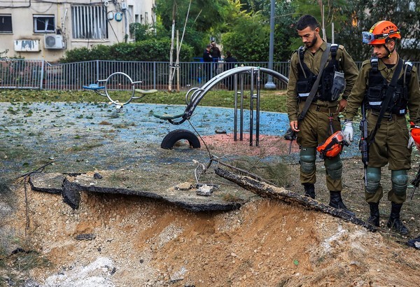 y8m5EXURK_600x600__1