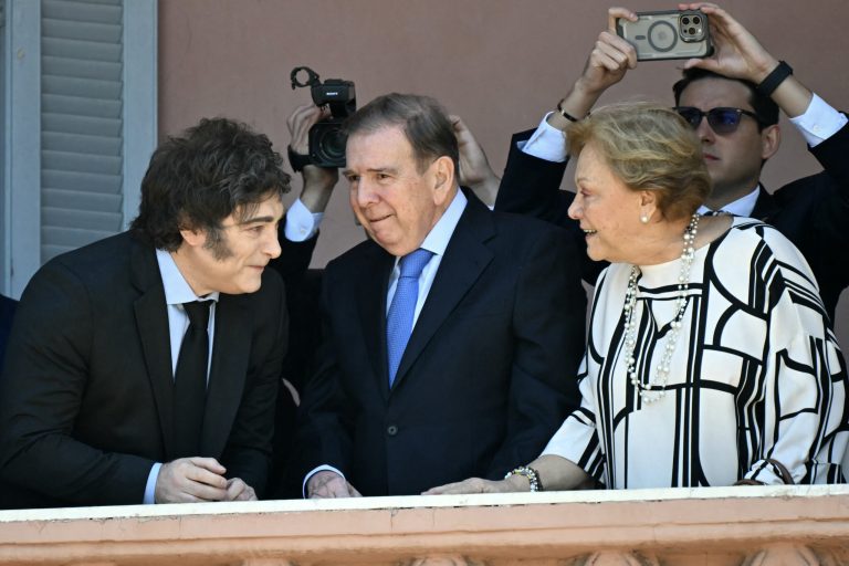 ARGENTINA-VENEZUELA-DIPLOMACY-MILEI-GONZALEZ URRUTIA