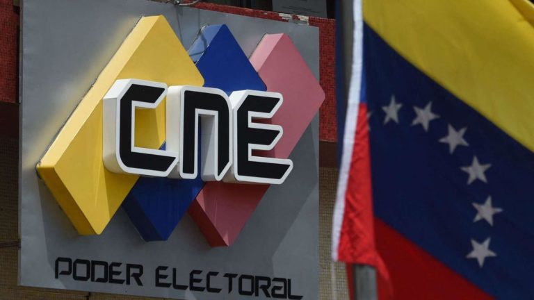 cnne-1408672-renuncias-en-el-cne-de-venezuela-peligran-las-primarias-de-la-oposicion