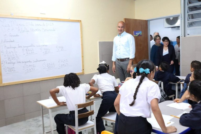 photo_4954458249151753612_y