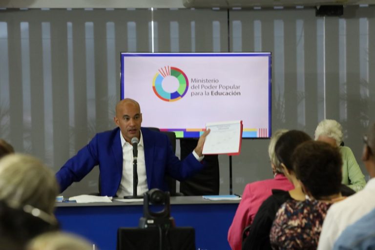 photo_4963404116273507748_y