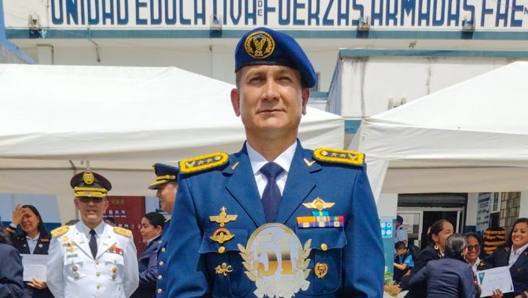 67af6e7f59bf5b2dde7ebbec
