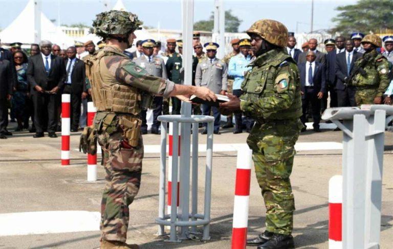 Costa-Marfil-francia-base