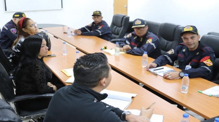 INTT-y-Cuerpo-de-Bomberos-del-Distrito-Capital-establecen-mesas-de-trabajo-para-fortalecer-la-seguridad-vial-51