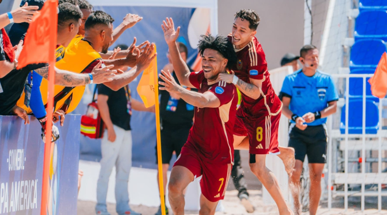 Vinotinto-de-futbol-playa-busca-la-clasificacion-a-semifinales-para-la-Copa-America-768x427