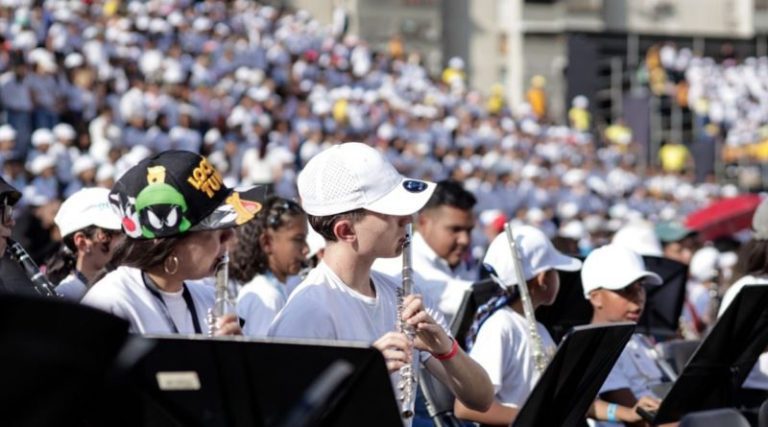 e5217952-6b0d-4737-a632-9435a05d9259