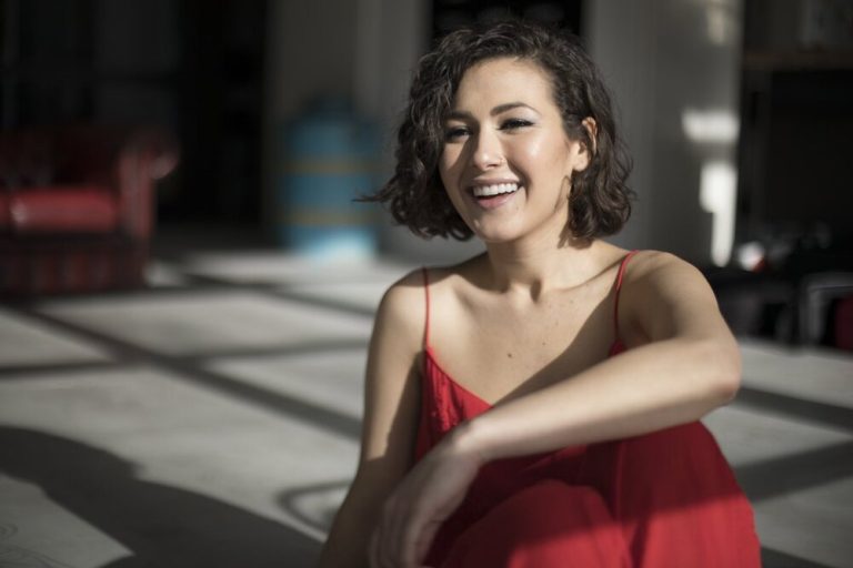 nella-rojas