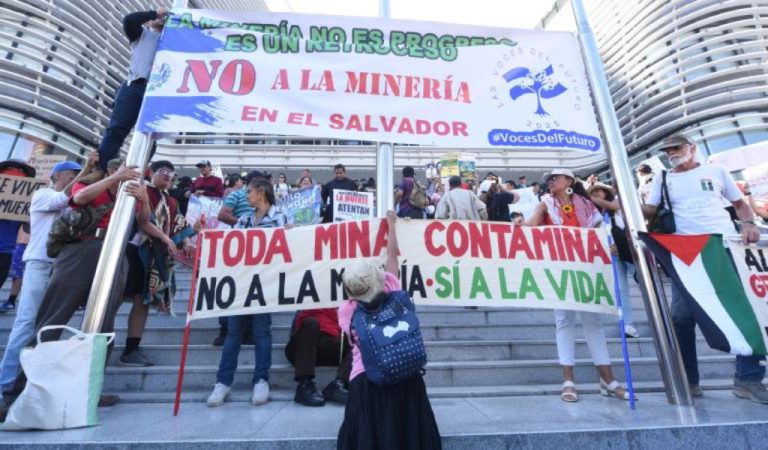 protesta mineria-ambientalistas