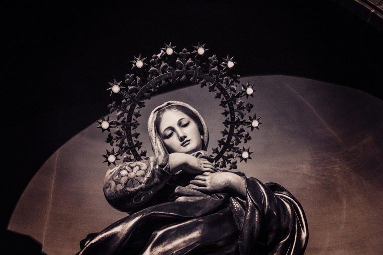 virgin-mary-1907194_960_720