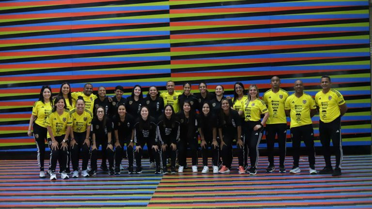 67db7282a9e67e30f0518bc7_Futsal 19_03