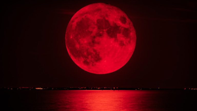 luna-de-sangrejpeg-38003