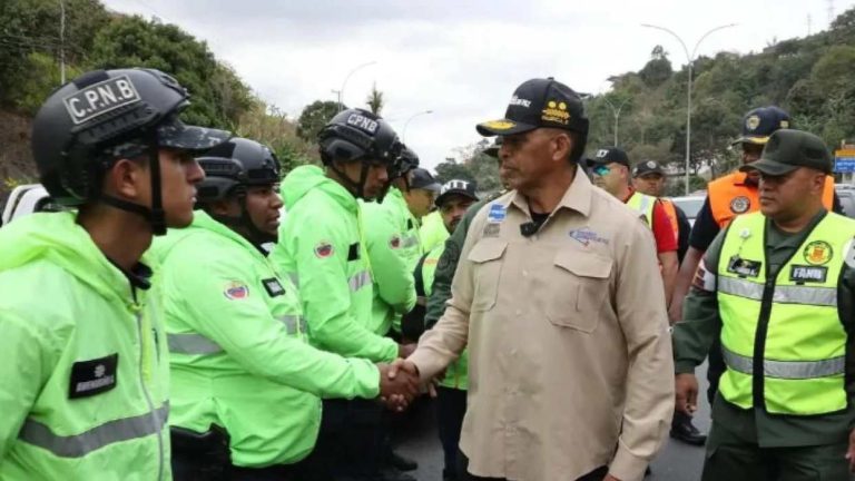 viceministro-endes-palencia-superviso-retorno-de-temporadistas-en-la-gran-mariscal-de-ayacucho-170571