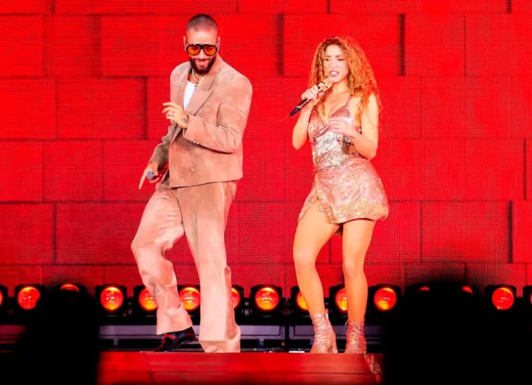 maluma-y-shakira-en-medellin_47645519_20250413024444