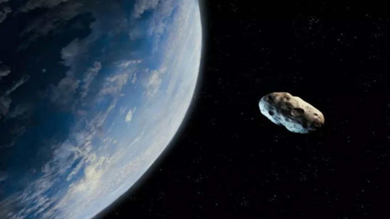 nasa-monitorea-un-asteroide-del-tamano-de-un-autobus-que-se-aproxima-a-la-tierra-174238