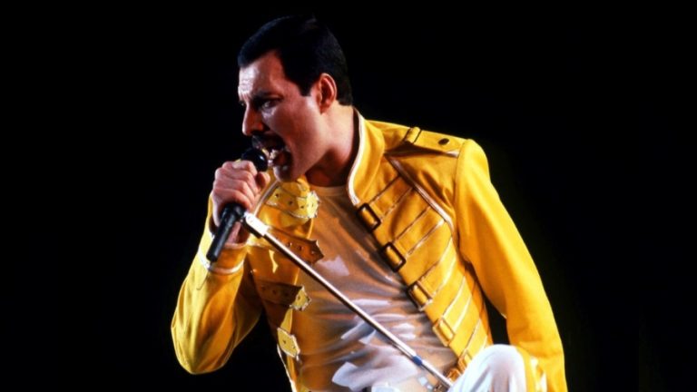 freddie-mercury-42003