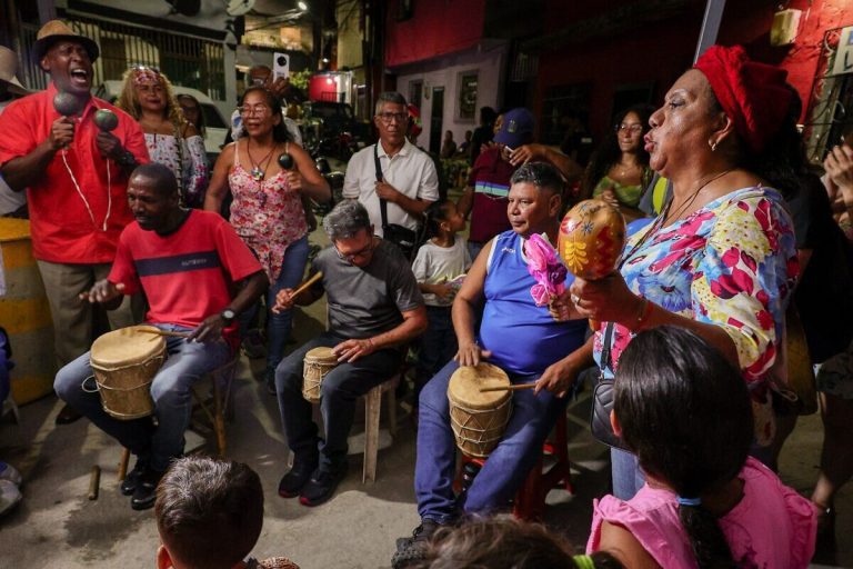 photo_4949947433979326054_w-1200x800