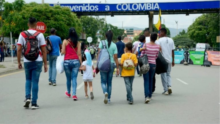 reanudan-transito-aereo-y-terrestre-entre-venezuela-y-colombia-176444