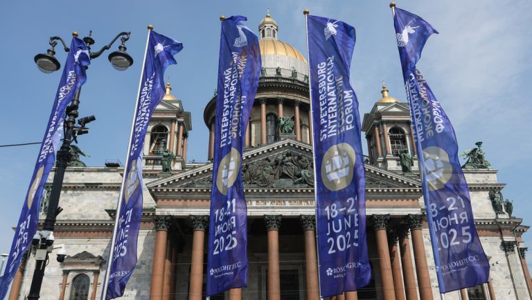 685238aa59bf5b7d853cae9e