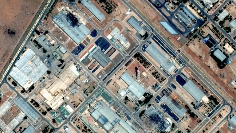 6856bf90e9ff7170a33639fc