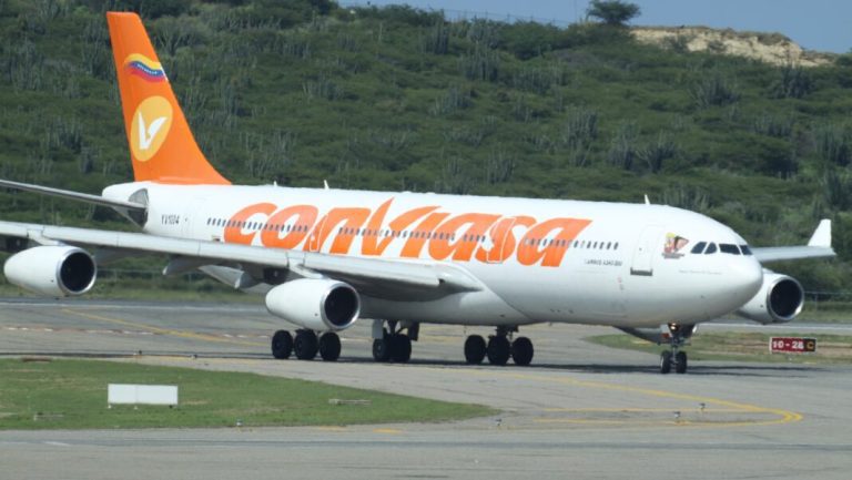Arribo-vuelo-desde-Mexico-con-300-migrantes-venezolanos-e1749068651616-1068x602