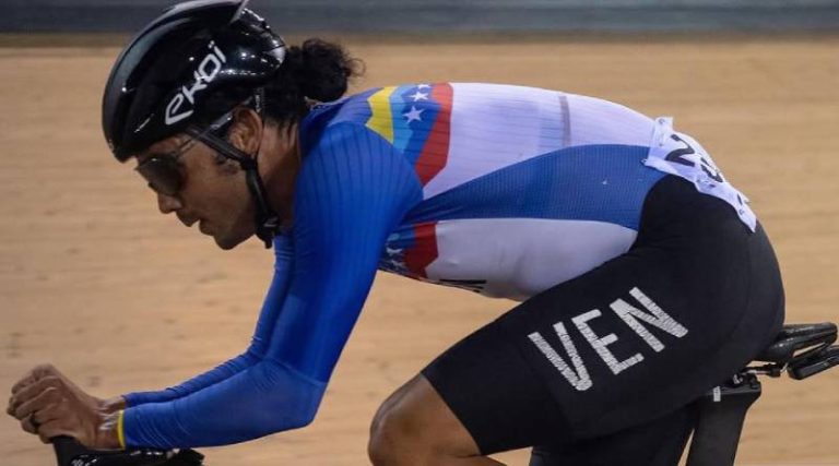 Clever Martínez . Ciclismo