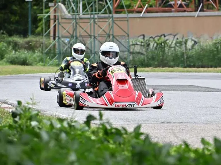 Karting--768x576