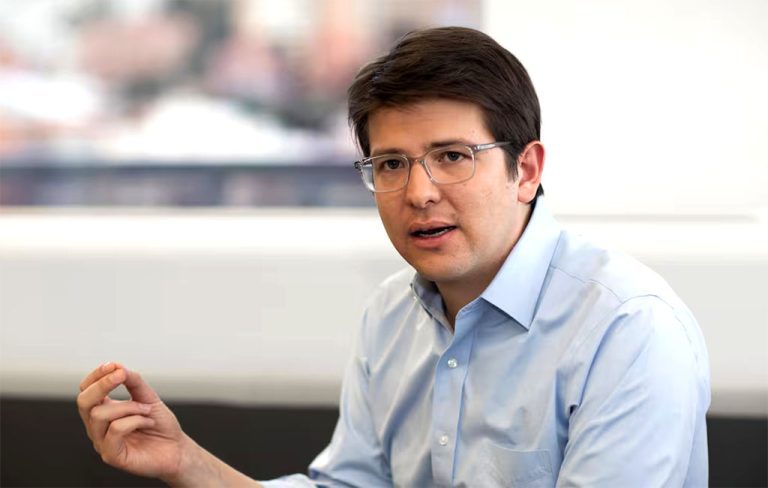 MIGUEL-URIBE-Foto-ESTEBAN-VEGA-LA-ROTTA-T