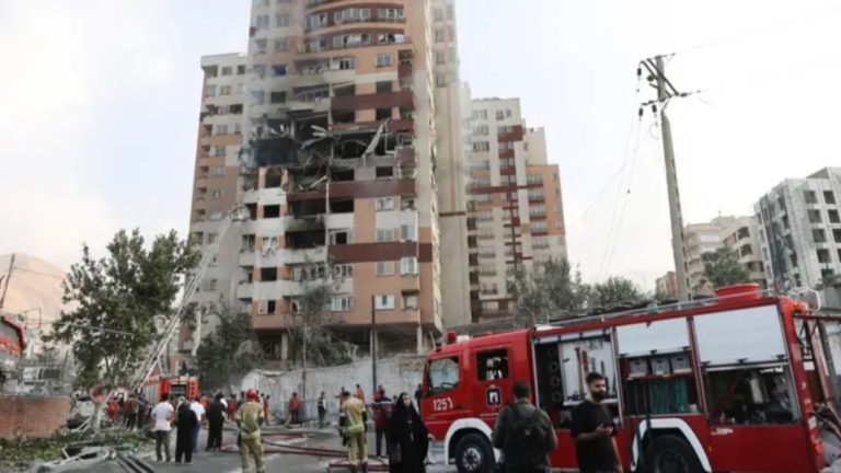 al-menos-78-fallecidos-y-329-heridos-tras-ataque-israeli-en-zonas-residenciales-de-iran-177765
