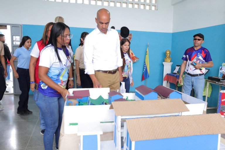 bb754ff5-6b28-420b-b89d-d50a14cb5f8e