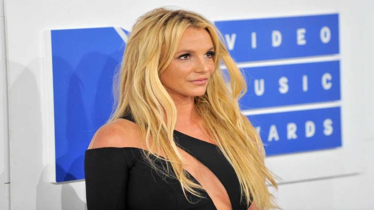 britney-spears-da-un-giro-de-180-grados-la-cantante-rompe-con-su-pasado-y-abraza-una-identidad-con-177482