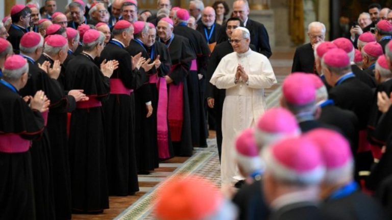 cortesia-papa-leon-xiv-en-audiencia-con-los-obispos-de-la-conferencia-episcopal-italiana-43295
