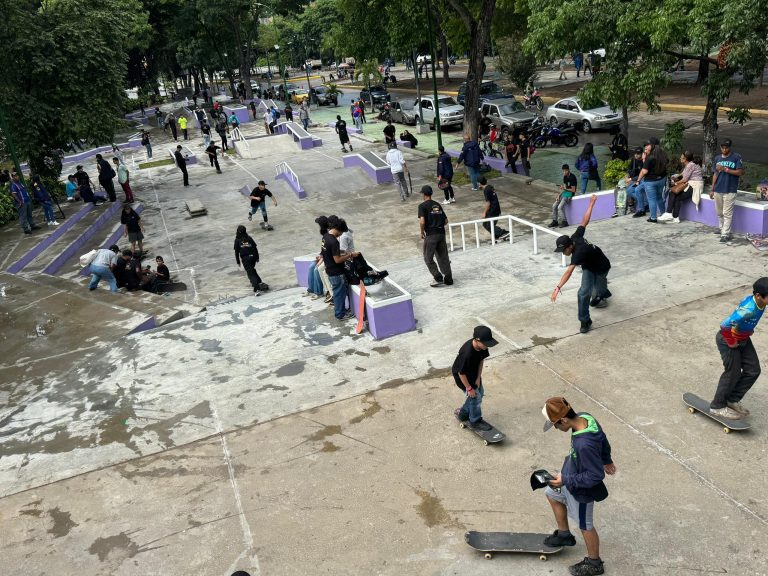 e9d97f4a-9586-4d3d-979d-1747fd2c817b