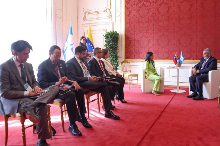 603b6b99-3c07-499e-9ea2-b28347654828