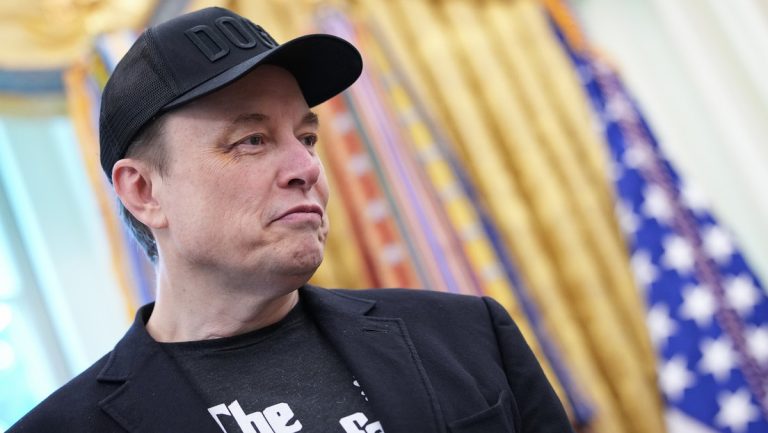 6878091d59bf5b2b8439c587