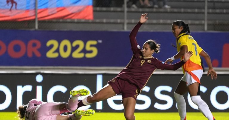 Vinotinto Femenina
