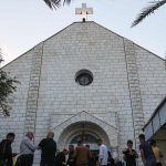 israel-ha-bombardeado-la-iglesia-de-la-sagrada-familia-en-gaza-180225