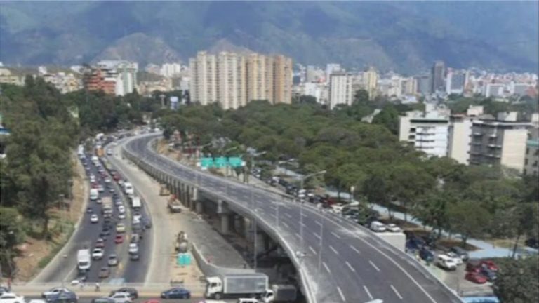 por-trabajos-de-rehabilitacion-cerraran-paso-por-el-puente-longaray-hacia-la-autopista-valle-coche-180240