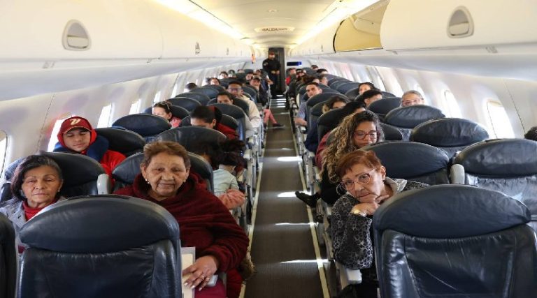 c16e493b-aee7-4a24-b5a0-e2d12192cebd
