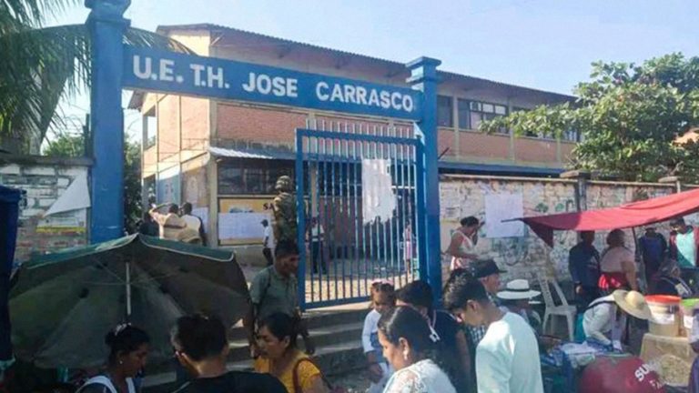 centro-de-votacion-en-bolivia-46530