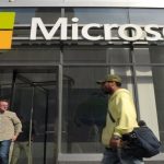 EEUU.-Microsoft despide a dos trabajadores por irrumpir en la oficina del presidente de la compañía durante una protesta