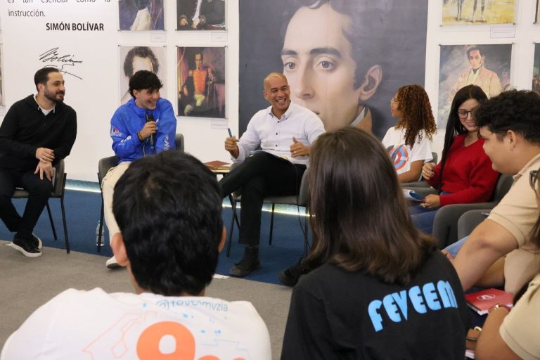 photo_5105120174276283256_y