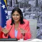 photo_5184152430126937274_y-990x556