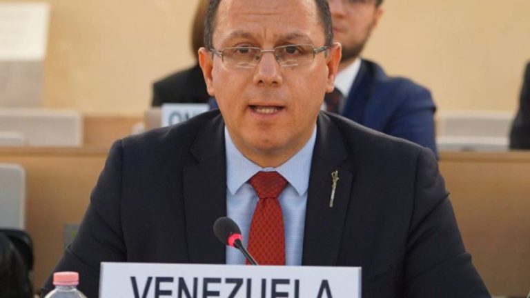 venezuela-condena-a-eeuu-y-el-salvador-por-la-expulsion-de-migrantes-en-el-consejo-de-derechos-hum-171556